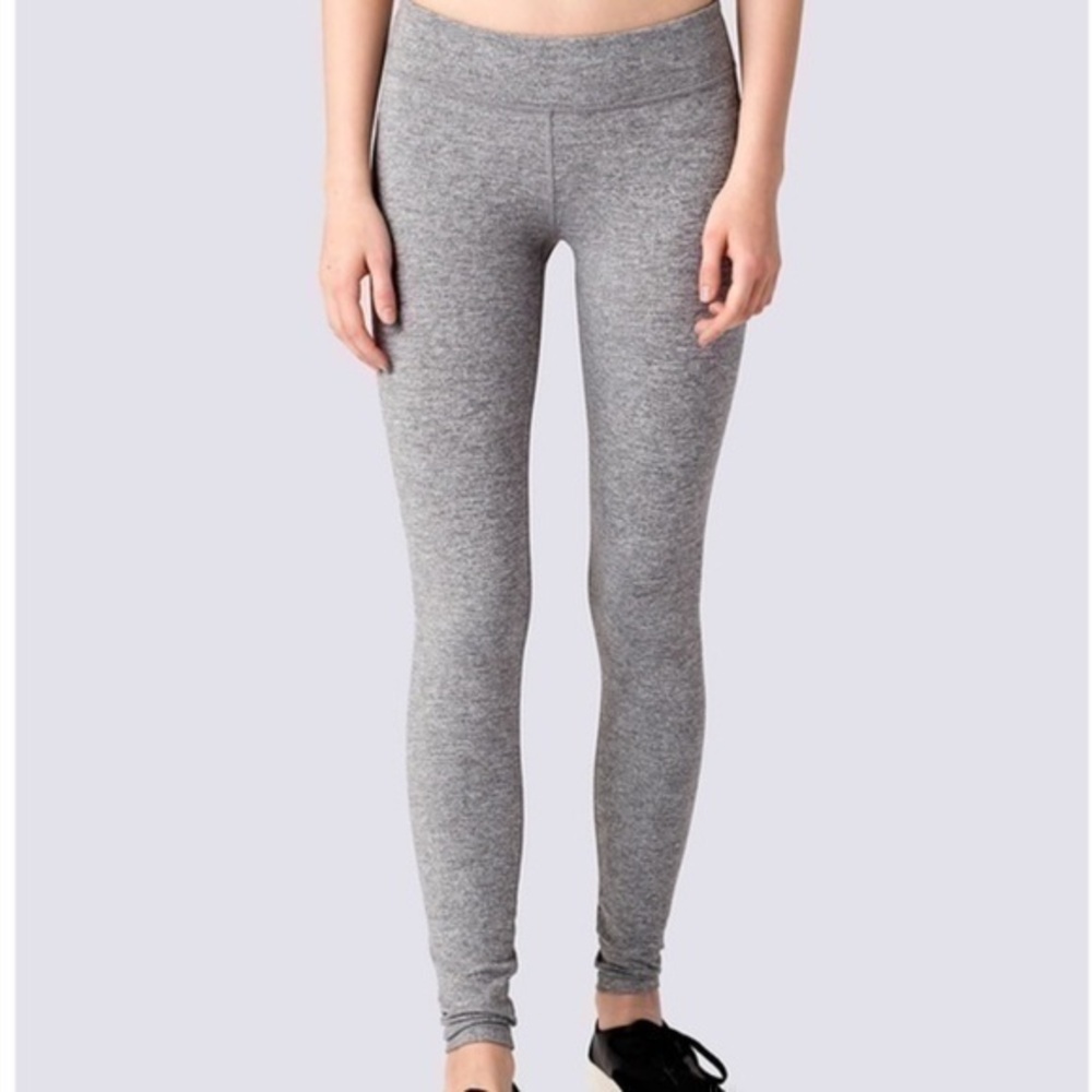 Ivivva by Lululemon youth Gray leggings size 14